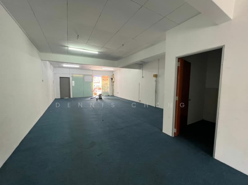 Shop for Sale in Taman Lestari Perdana (Seri Kembangan) - Dennis Chang - Interior - PropertyGuru.com.my
