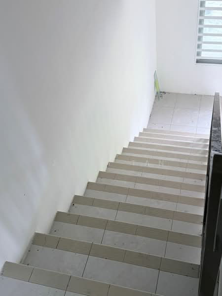 2-storey Terraced House for Sale in Bandar Seri Coalfields (Ijok) - Jimmy Tan - Corridor - PropertyGuru.com.my