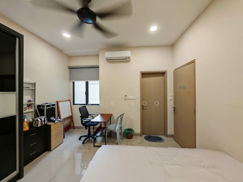 Cluster House for Sale in Taman Mount Austin (Tebrau) - Jack Koo - Bedroom - PropertyGuru.com.my