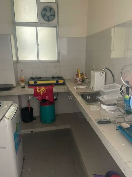 Condominium for Rent at Platinum Lake PV 16 - Rose Wong - Kitchen - PropertyGuru.com.my