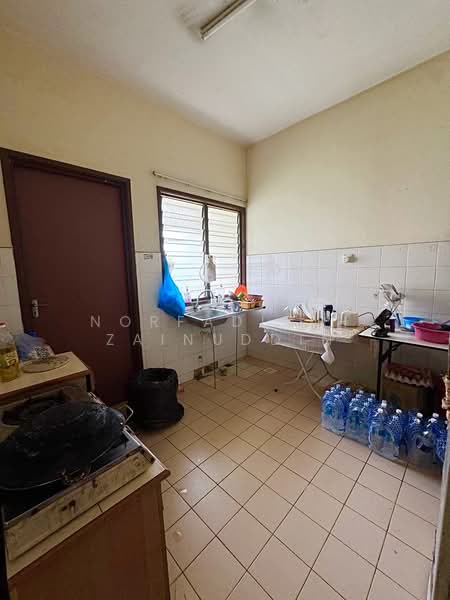 2-storey Terraced House for Sale in Putra Heights (Subang Jaya) - NORFADILAH ZAINUDDIN - Kitchen - PropertyGuru.com.my