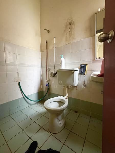 2-storey Terraced House for Sale in Putra Heights (Subang Jaya) - NORFADILAH ZAINUDDIN - Bathroom - PropertyGuru.com.my
