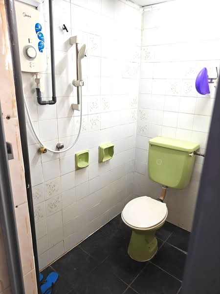 Palm Court Condominium untuk Untuk Disewa - RM 2,200 /bulan, Mac 2026 - Bathroom - PropertyGuru.com.my