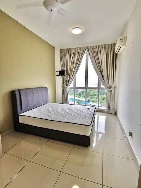 Servis Apartment untuk Disewa di Meridin Bayvue Serviced Apartment - Jacky Ong - Bedroom - PropertyGuru.com.my