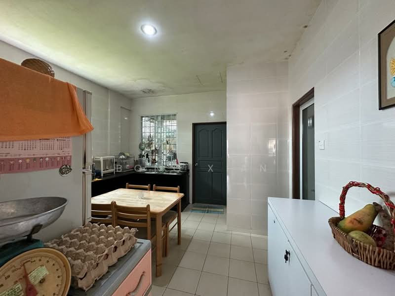 7th Mile Corner Double Storey untuk Untuk Dijual - RM 800,000, Mac 2026 - Kitchen - PropertyGuru.com.my