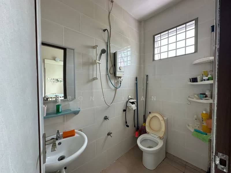 7th Mile Corner Double Storey untuk Untuk Dijual - RM 800,000, Mac 2026 - Bathroom - PropertyGuru.com.my