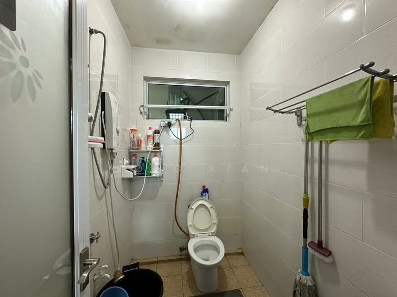 7th Mile Corner Double Storey untuk Untuk Dijual - RM 800,000, Mac 2026 - Bathroom - PropertyGuru.com.my