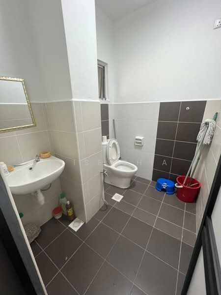 Cluster House for Sale in Iskandar Puteri (Nusajaya) (Johor) - Elise Chia - Bathroom - PropertyGuru.com.my