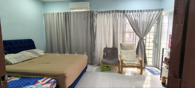 2-storey Terraced House for Sale in Taman Skudai Baru (Skudai) - Sharon Ng - Bedroom - PropertyGuru.com.my