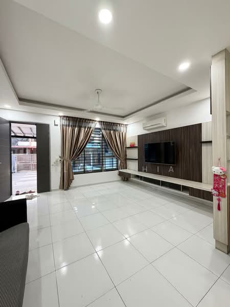 Setia Eco Gardens untuk Untuk Dijual - RM 730,000, Mac 2026 - Living Room - PropertyGuru.com.my