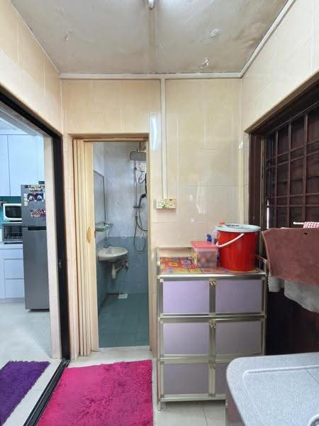 2-storey Terraced House for Sale in Taman Johor Jaya (Johor Bahru) - Lisa Yeo - Kitchen - PropertyGuru.com.my