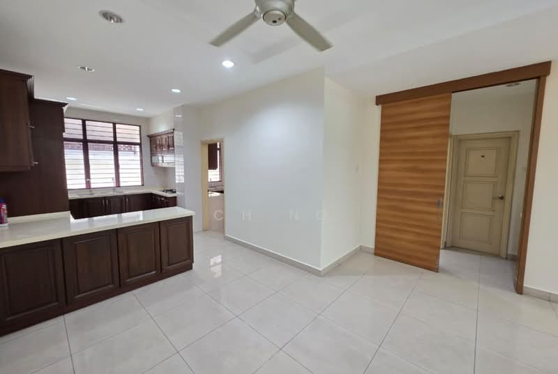 Semi-Detached House for Sale in Kelana Jaya (Petaling Jaya) - CH Ng - Kitchen - PropertyGuru.com.my