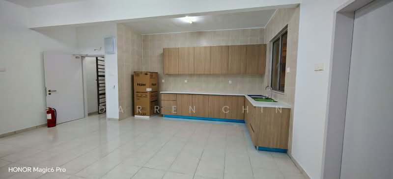 Residensi Adelia 4 untuk Untuk Disewa - RM 1,300 /bulan, Mac 2026 - Kitchen - PropertyGuru.com.my