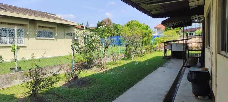 Bungalow for Sale in Seksyen 18 (Petaling Jaya) - Anna Raj - Exterior - PropertyGuru.com.my