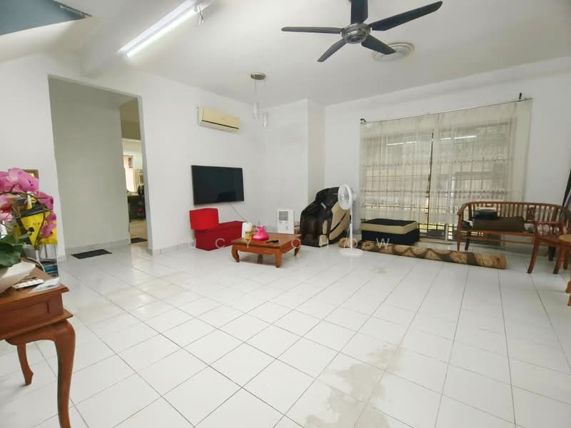 2-storey Terraced House for Sale in Kota Emerald (Rawang) - Lucy Chow - Living Room - PropertyGuru.com.my