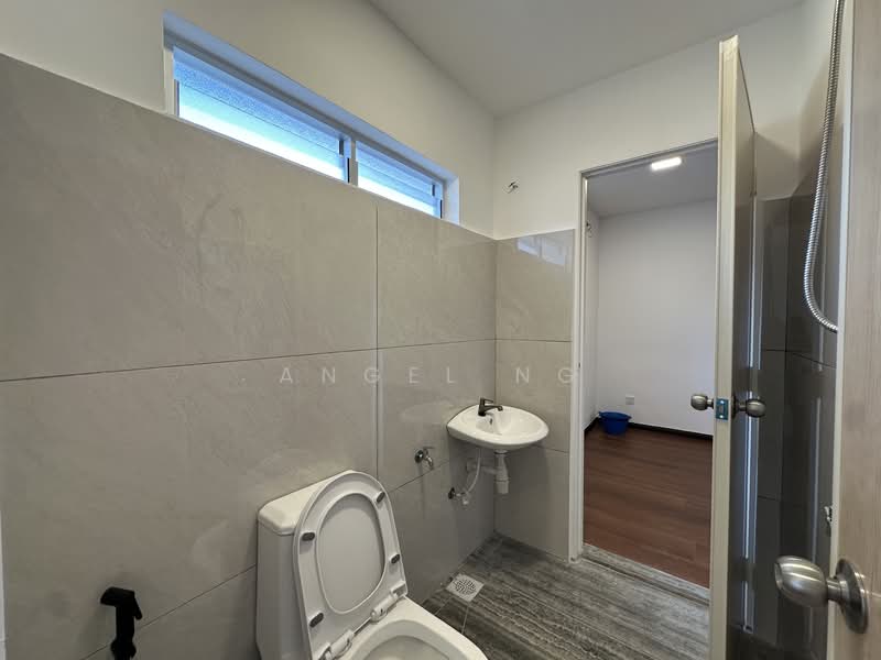 Bandar Mahkota Cheras untuk Untuk Dijual - RM 740,000, Mac 2026 - Bathroom - PropertyGuru.com.my