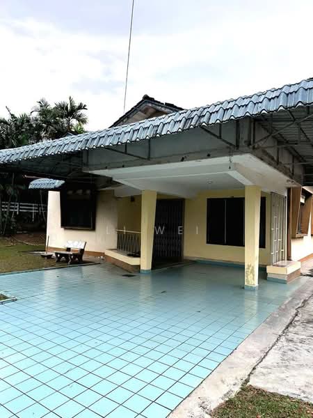 Bungalow for Rent in Taman Kebun Teh (Johor Bahru) - Li Wei - Exterior - PropertyGuru.com.my