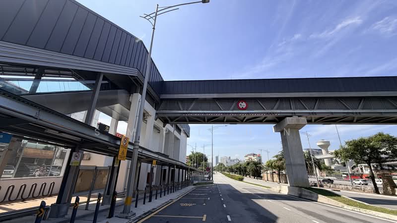 Office for Sale in Dataran Prima (Petaling Jaya) - Sim Pei Kuan - LRT station linked bridge  - PropertyGuru.com.my