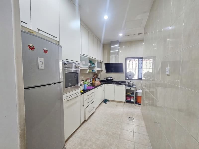 Rumah Teres 2 Tingkat untuk Dijual di Skudai (Johor) - Stella Chia - Kitchen - PropertyGuru.com.my