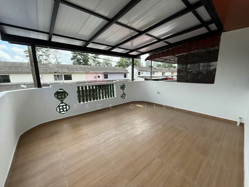 Taman Mount Austin untuk Untuk Disewa - RM 1,800 /bulan, Mac 2026 - Balcony - PropertyGuru.com.my