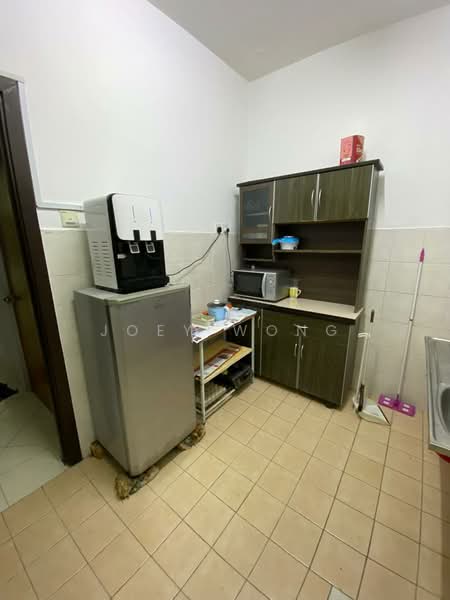 Taman Puchong Hartamas untuk Untuk Dijual - RM 900,000, Mac 2026 - Kitchen - PropertyGuru.com.my