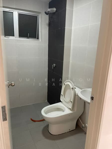 Service Residence for Rent at Acacia Residences - Umi Khalsom Ibrahim - Bathroom - PropertyGuru.com.my
