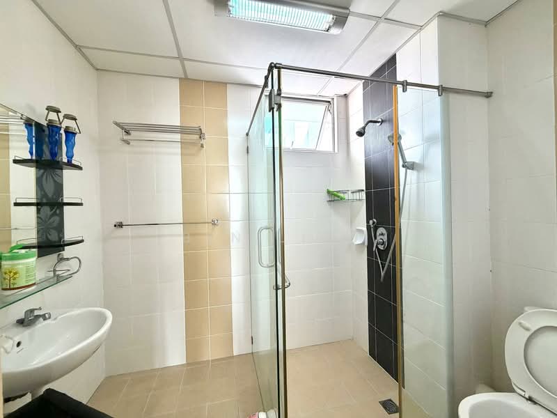 Condominium for Rent at The Waterfront Condominium - Ben Liau - Bathroom - PropertyGuru.com.my
