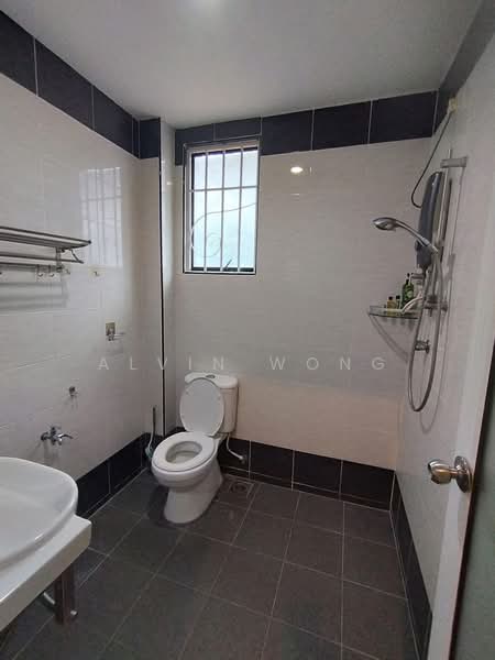 Bandar Seri Botani untuk Untuk Disewa - RM 1,300 /bulan, Mac 2026 - Bathroom - PropertyGuru.com.my