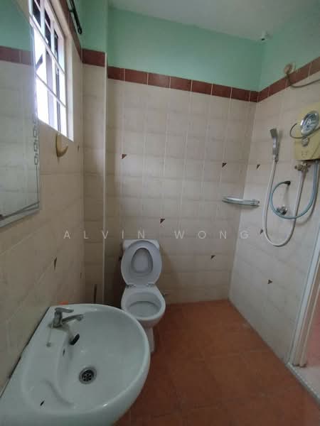 Bandar Seri Botani untuk Untuk Disewa - RM 1,300 /bulan, Mac 2026 - Bathroom - PropertyGuru.com.my