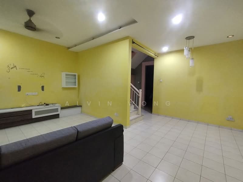 Bandar Seri Botani untuk Untuk Disewa - RM 1,300 /bulan, Mac 2026 - Living Room - PropertyGuru.com.my