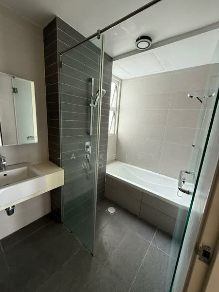 Green Residence untuk Untuk Disewa - RM 2,700 /bulan, Mac 2026 - Bathroom - PropertyGuru.com.my