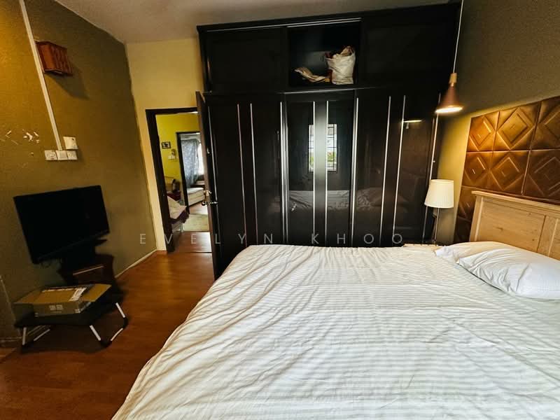 2-storey Terraced House for Sale in Usj 9 (Subang Jaya) - Evelyn Khoo - Bedroom - PropertyGuru.com.my