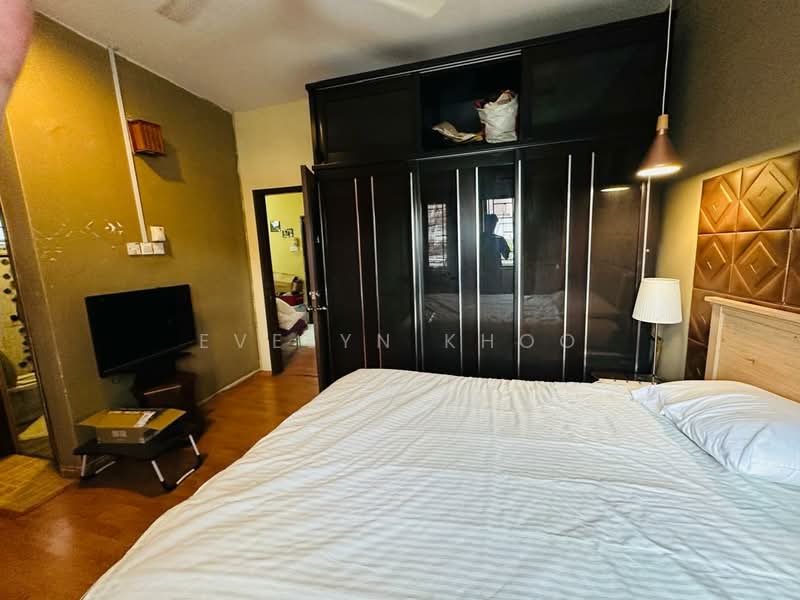 2-storey Terraced House for Sale in Usj 9 (Subang Jaya) - Evelyn Khoo - Bedroom - PropertyGuru.com.my