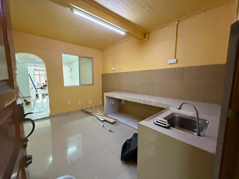 2-storey Terraced House for Rent in Taman Johor Jaya (Johor Bahru) - Serena Lai - Kitchen - PropertyGuru.com.my