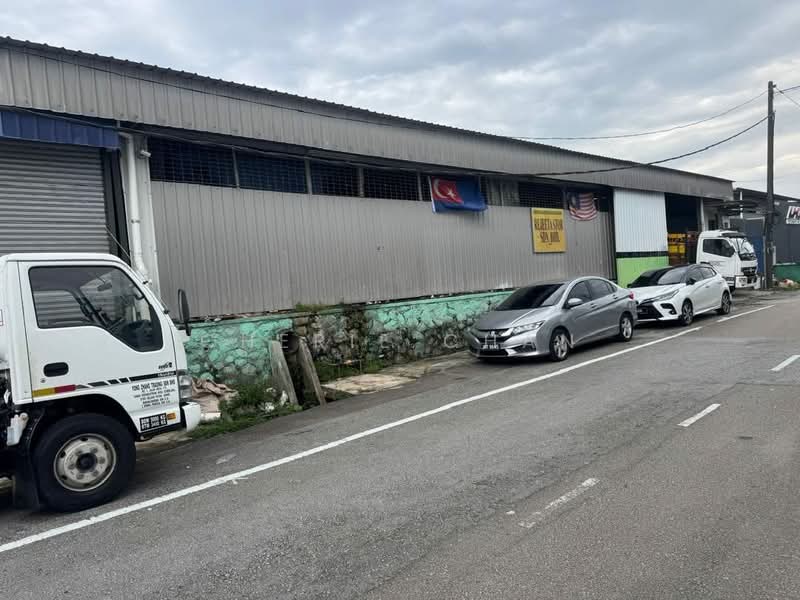 Jalan Banang, Taman Johor, Taman Johors untuk Untuk Disewa - RM 10,000 /bulan, Mac 2026 - Exterior - PropertyGuru.com.my