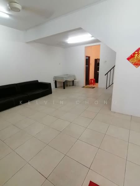 2-storey Terraced House for Sale in Taman Arkid (Menglembu) - Kelvin Chong - Living Room - PropertyGuru.com.my