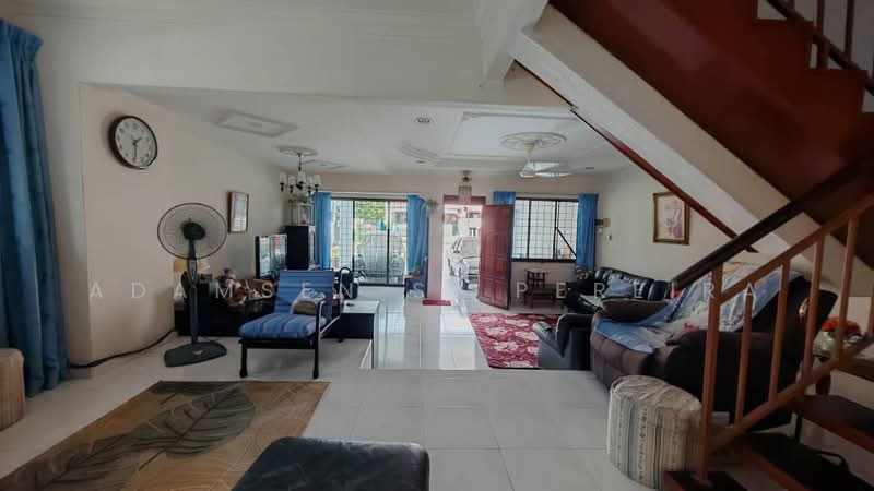 Taman Sri Mernanti untuk Untuk Dijual - RM 550,000, Mac 2026 - Living Room - PropertyGuru.com.my