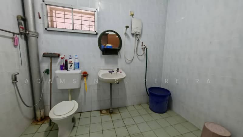 Taman Sri Mernanti untuk Untuk Dijual - RM 550,000, Mac 2026 - Bathroom - PropertyGuru.com.my