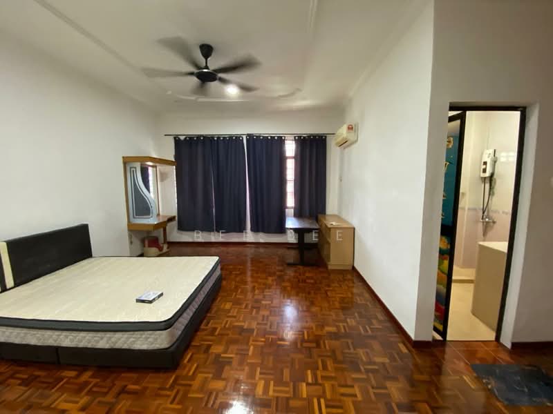 2-storey Terraced House for Rent in Taman Bukit Mewah (Tampoi) - Bee Bee - PropertyGuru.com.my