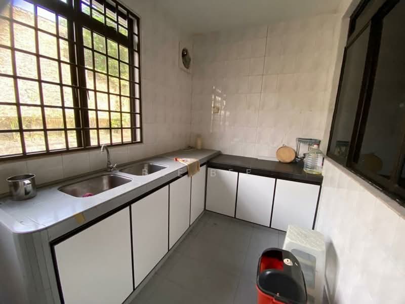 2-storey Terraced House for Rent in Taman Bukit Mewah (Tampoi) - Bee Bee - PropertyGuru.com.my