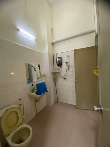 2-storey Terraced House for Rent in Taman Bukit Mewah (Tampoi) - Bee Bee - PropertyGuru.com.my