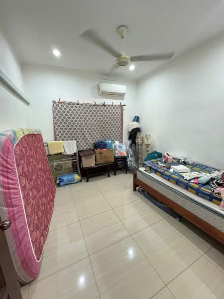 1.5-storey Terraced House for Sale in Kulai (Johor) - Eric Seah - Bedroom - PropertyGuru.com.my