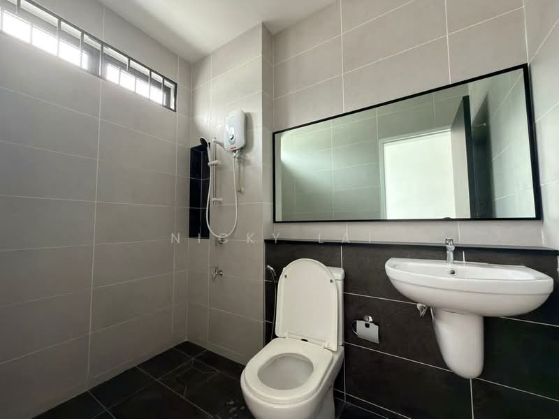 2-storey Terraced House for Sale in Elmina (Shah Alam) - Nicky Lai - Bathroom - PropertyGuru.com.my