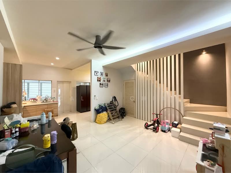 2-storey Terraced House for Sale in Setia Alam (Selangor) - Calvin Chia - Living Room - PropertyGuru.com.my