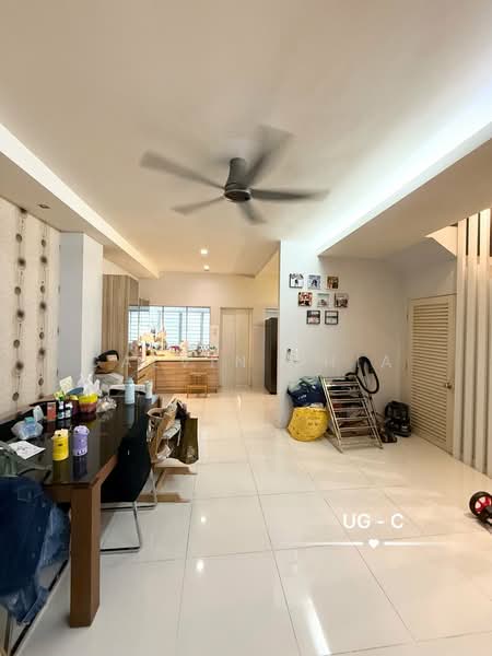 2-storey Terraced House for Sale in Setia Alam (Selangor) - Calvin Chia - Living Room - PropertyGuru.com.my