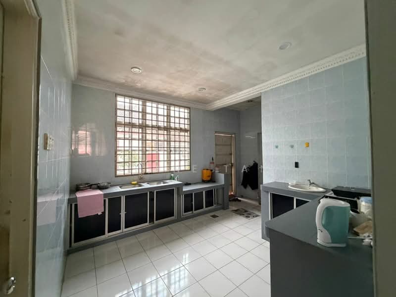1.5-storey Terraced House for Sale in Taman Bukit Kelisa (Seremban) - Shane Tan - Kitchen - PropertyGuru.com.my