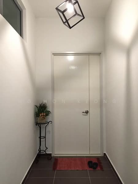 X2 Residency untuk Untuk Dijual - RM 650,000, Mac 2026 - Entrance - PropertyGuru.com.my