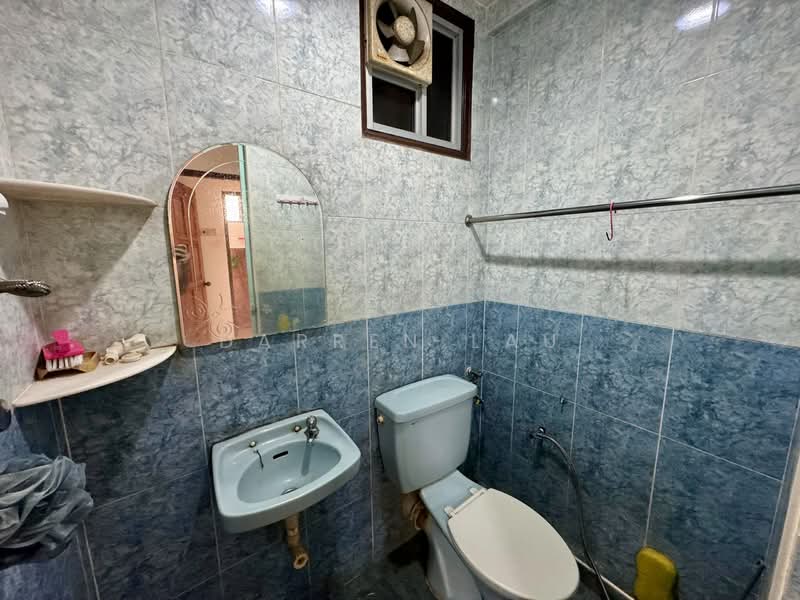 Apartment for Sale at Gambier Heights - Darren Lau - Bathroom - PropertyGuru.com.my