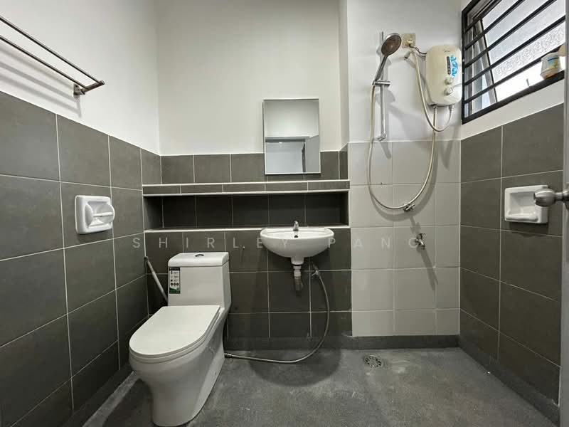 2-storey Terraced House for Rent in Iskandar Puteri (Nusajaya) (Johor) - Shirley Pang - Bathroom - PropertyGuru.com.my