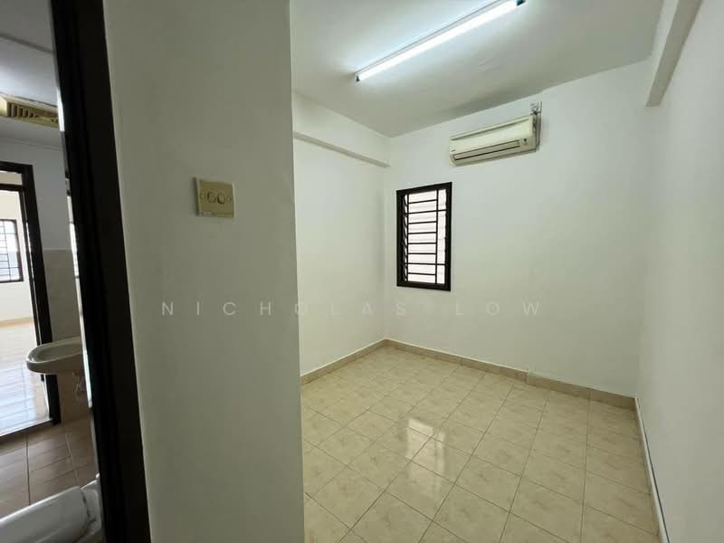Apartment for Rent at Bayu Puteri 3 - Nicholas Low - Interior - PropertyGuru.com.my